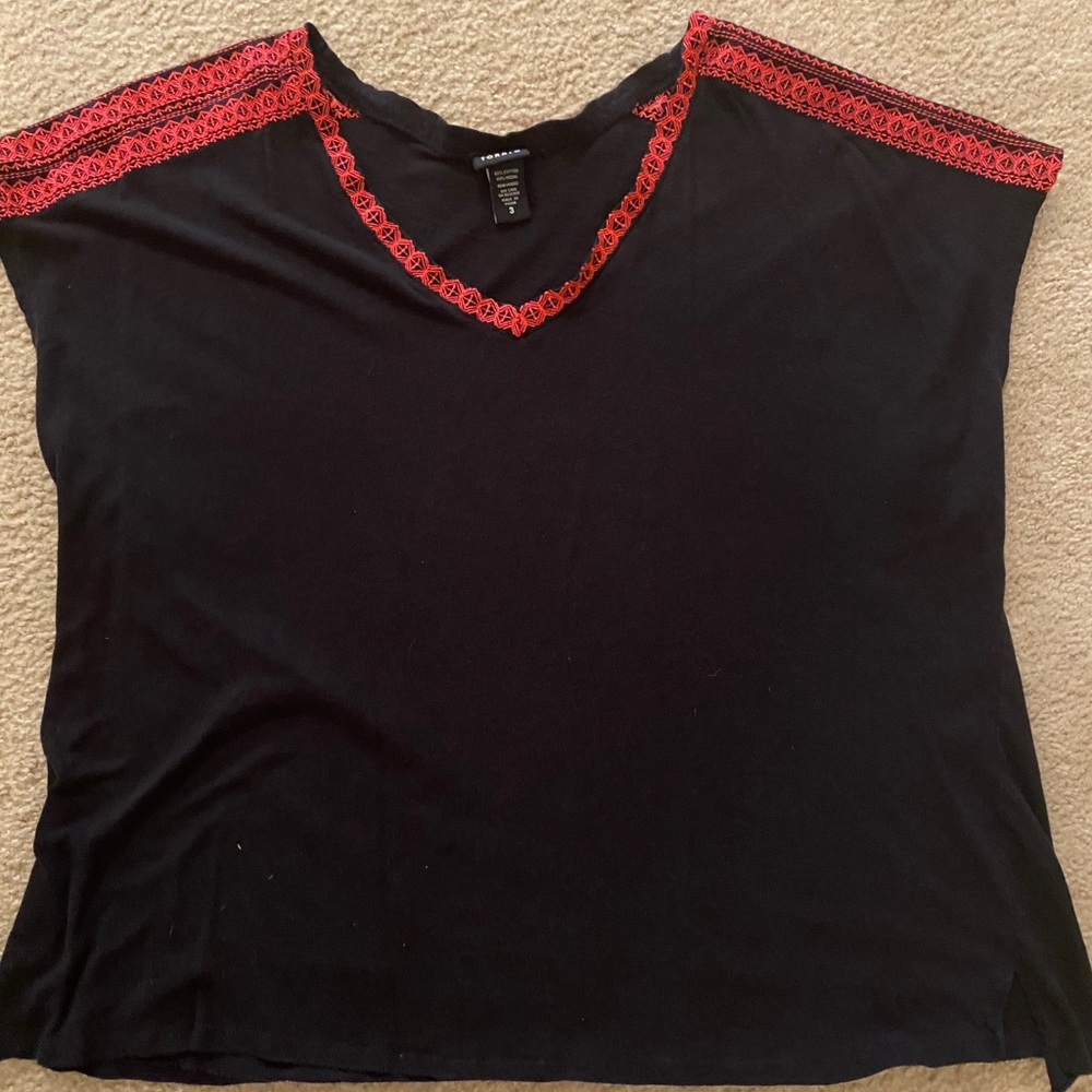 Black shirt
